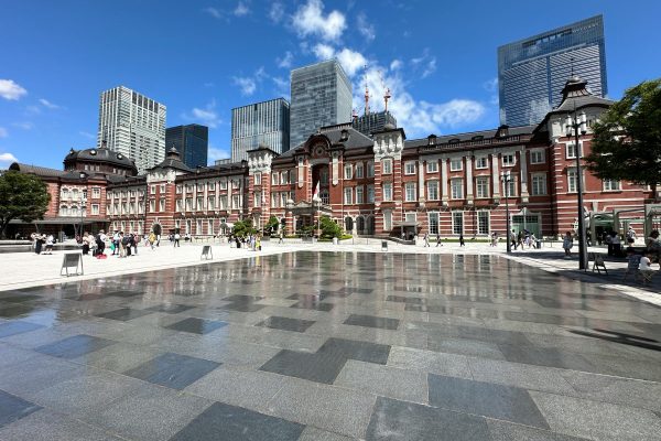 Water cooling system of Tokyo Station Marunouchi Station Square